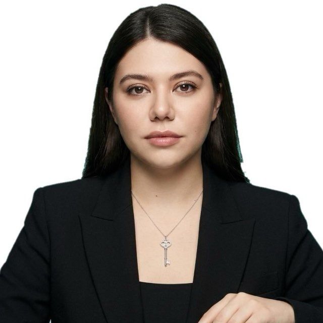 Яна Сурхаева