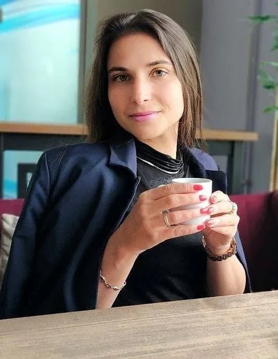 Елена Грозовская